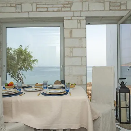 Villa Sea Front Naoussa